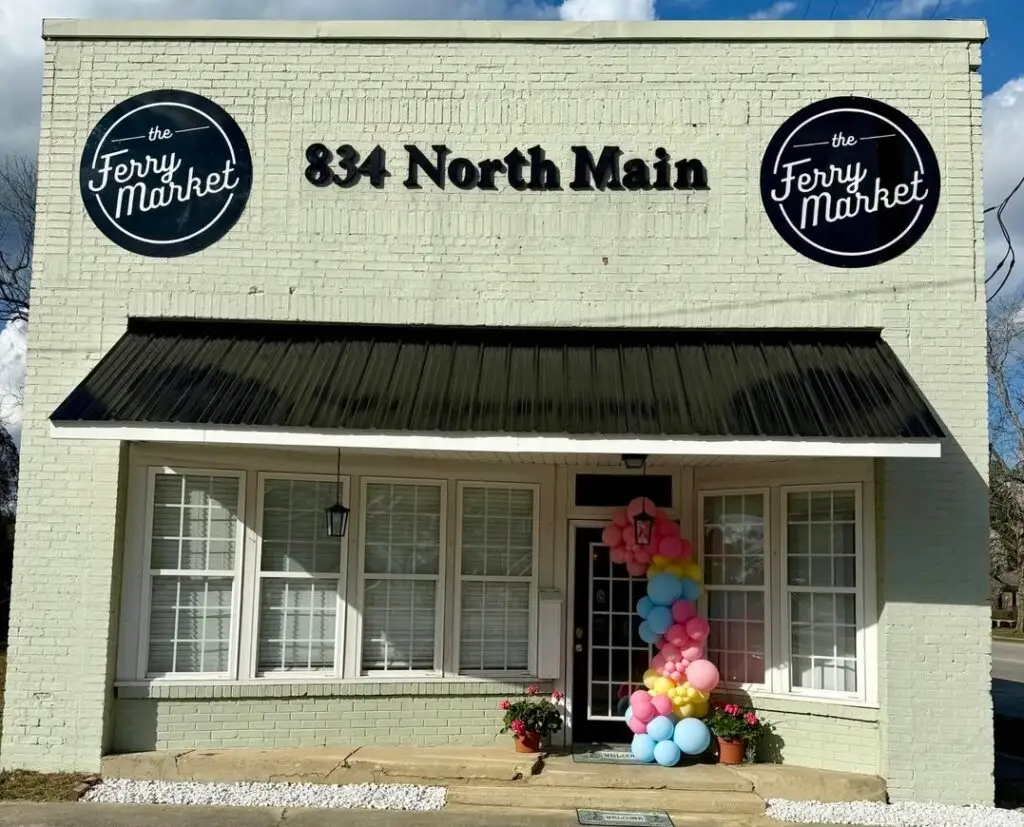 ferry market store front